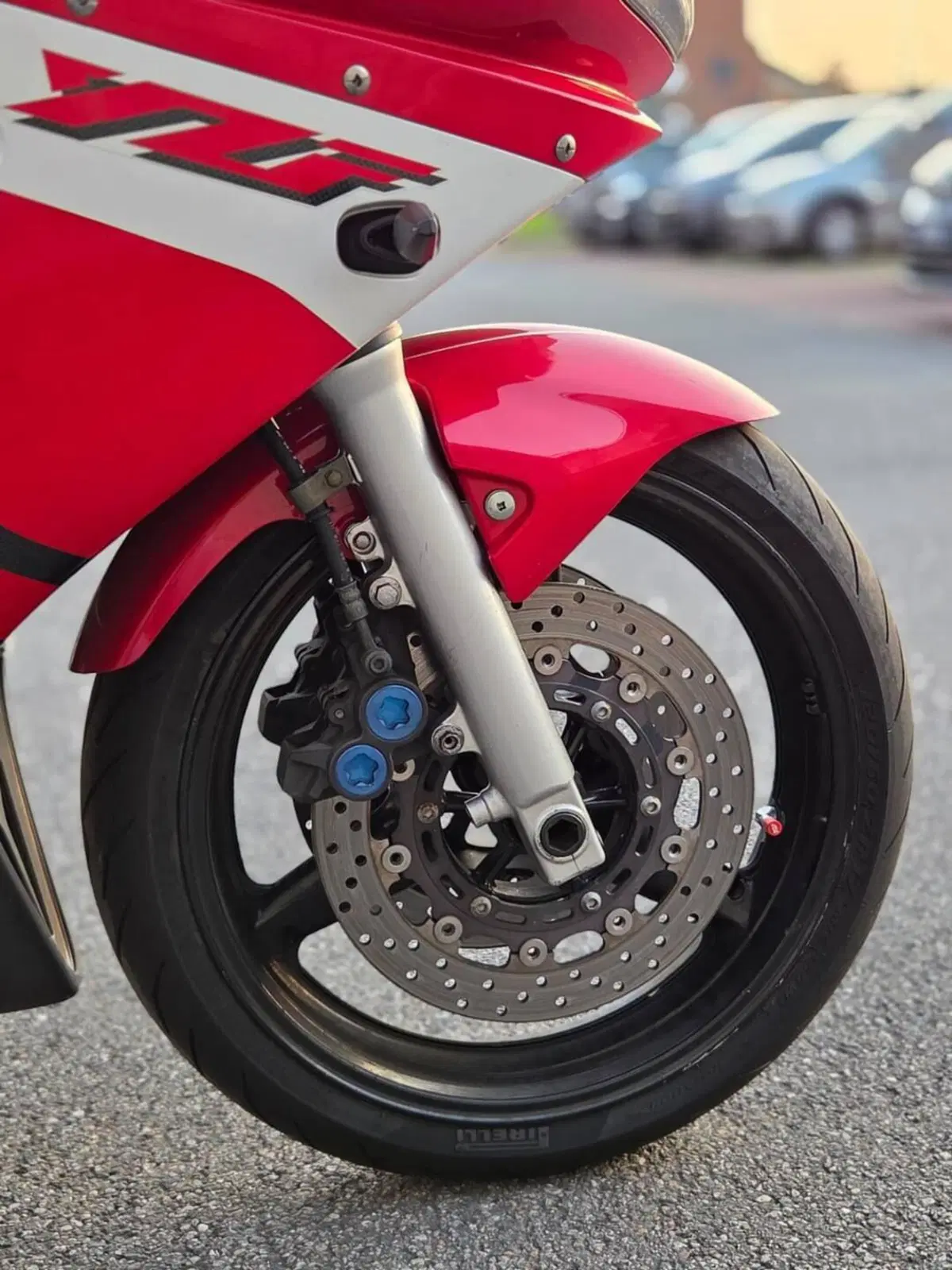 Yamaha YZF R6 (1999 - 00) (7)