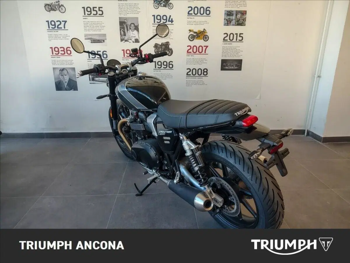 Triumph Speed Twin 900 (2025 - 26) (7)