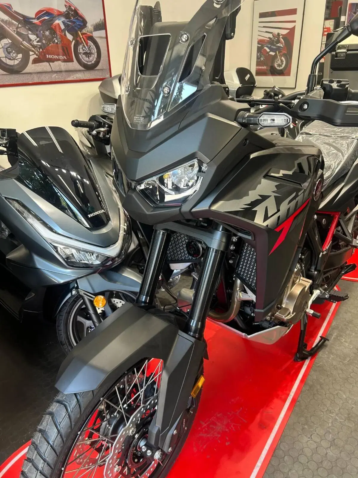 Honda Africa Twin CRF 1100L ES DCT (2024 - 26) (5)