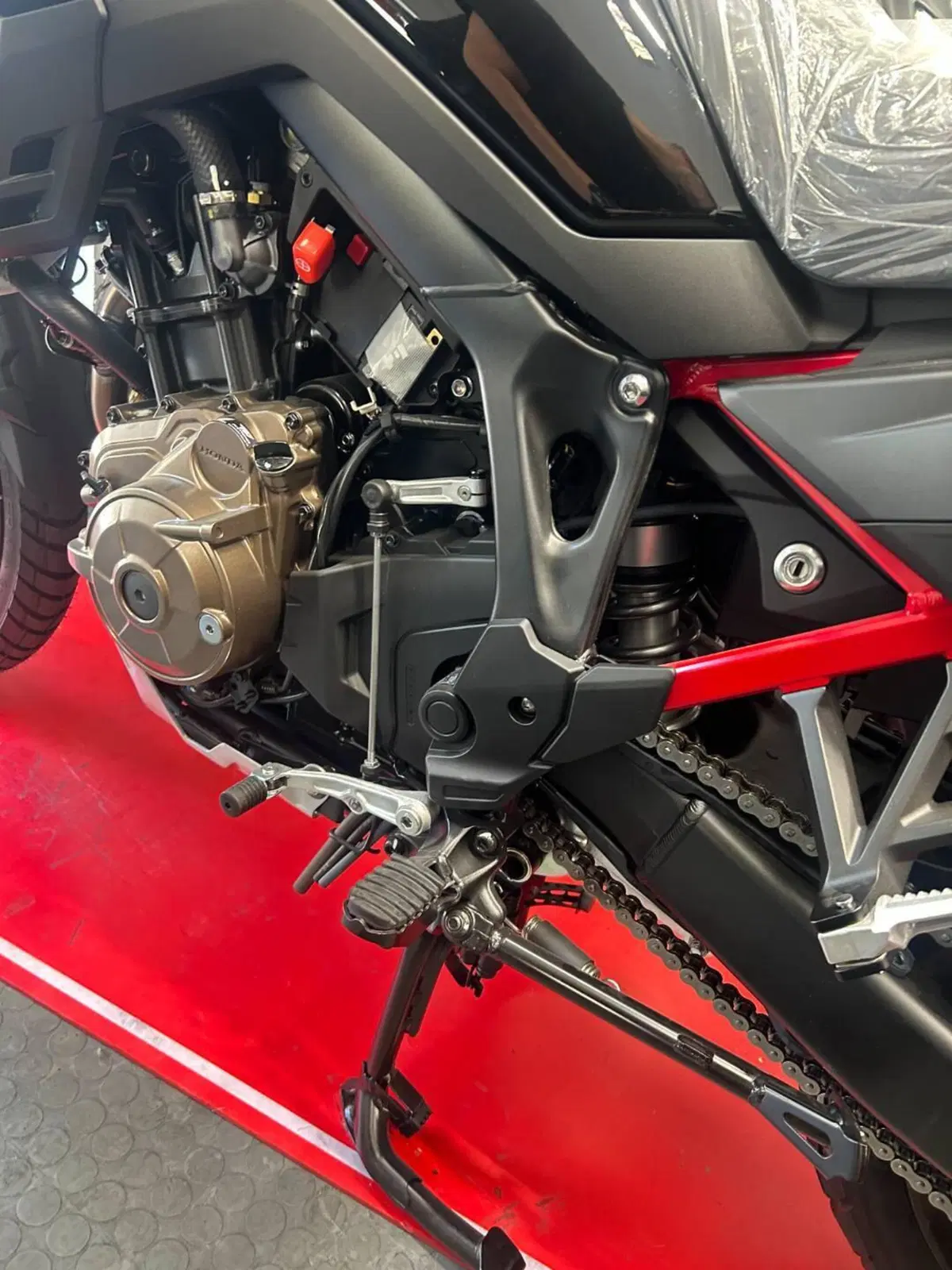 Honda Africa Twin CRF 1100L ES DCT (2024 - 26) (7)