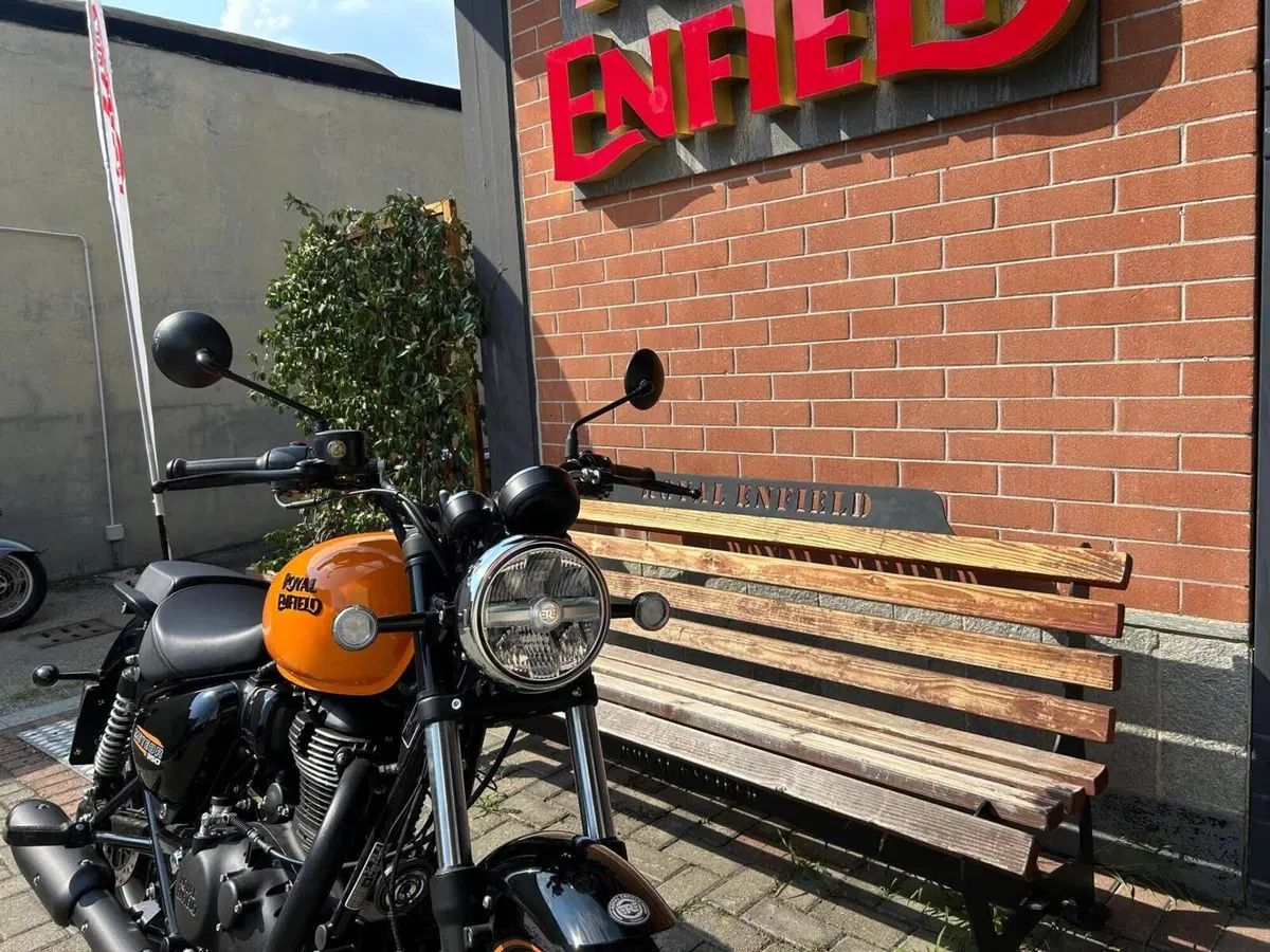 Royal Enfield Meteor 350 (2021 - 26) (10)