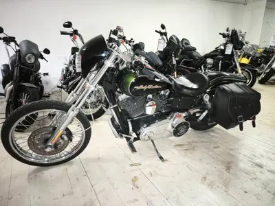 Harley-Davidson 1584 Wide Glide (2007 - 11) - FXDWG usata