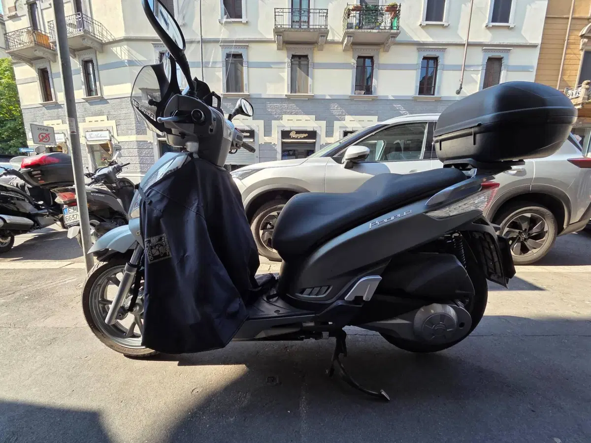 Kymco People 200i GT (2010 - 17) (2)