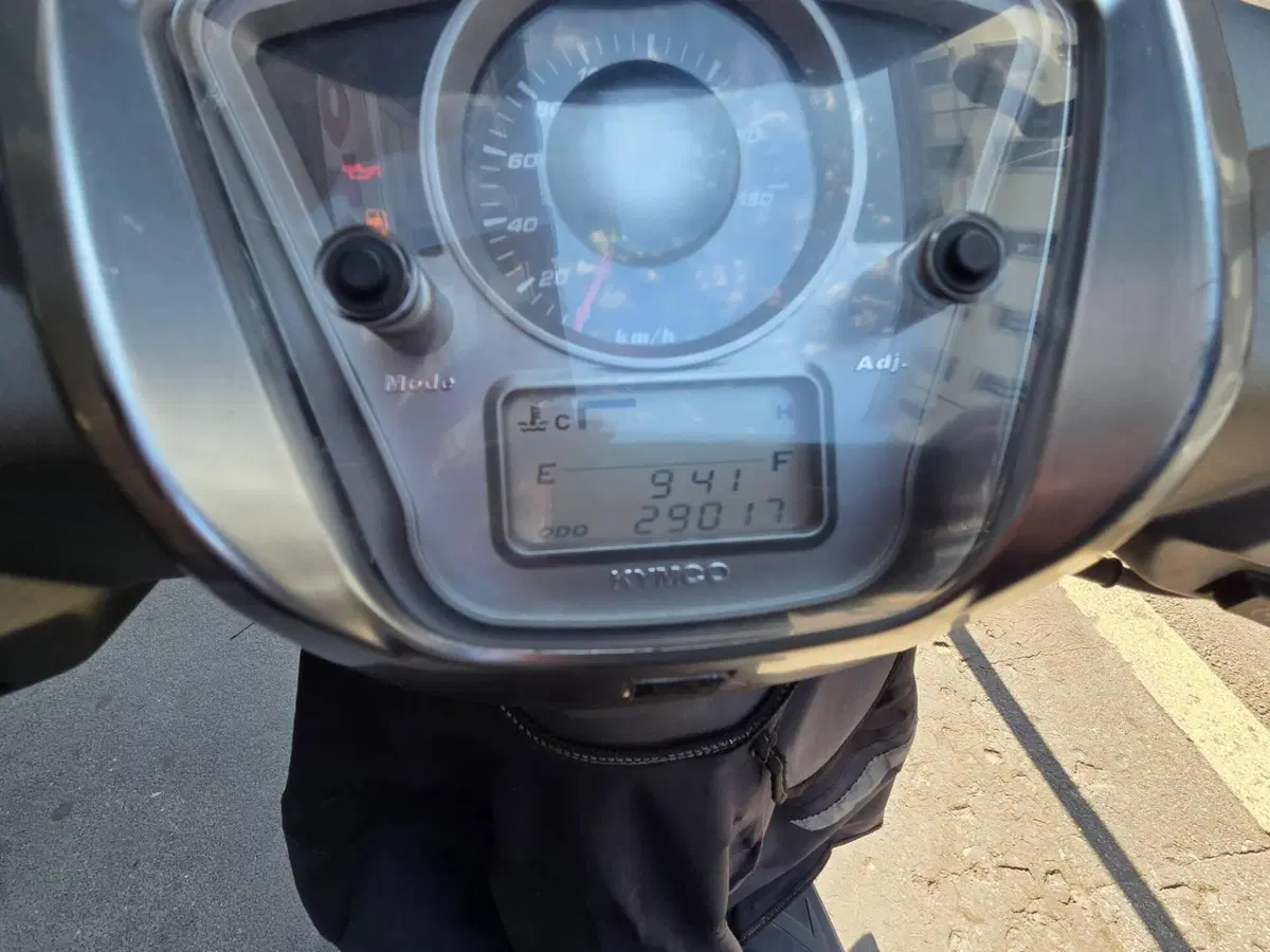 Kymco People 200i GT (2010 - 17) (4)