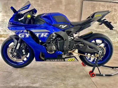 Yamaha YZF R1 (2020 - 25) usata