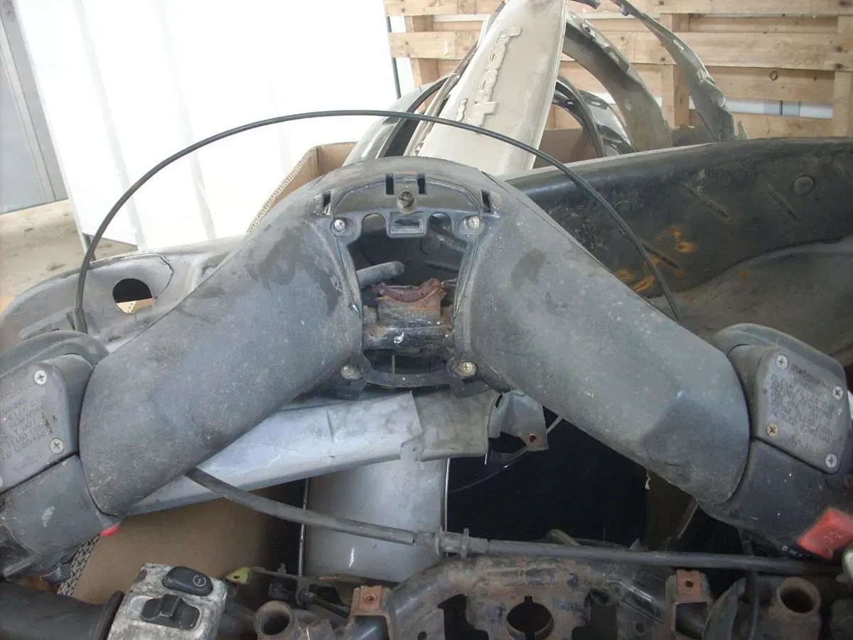 Ricambi Usati Aprilia Atlantic 500 Originali (11)