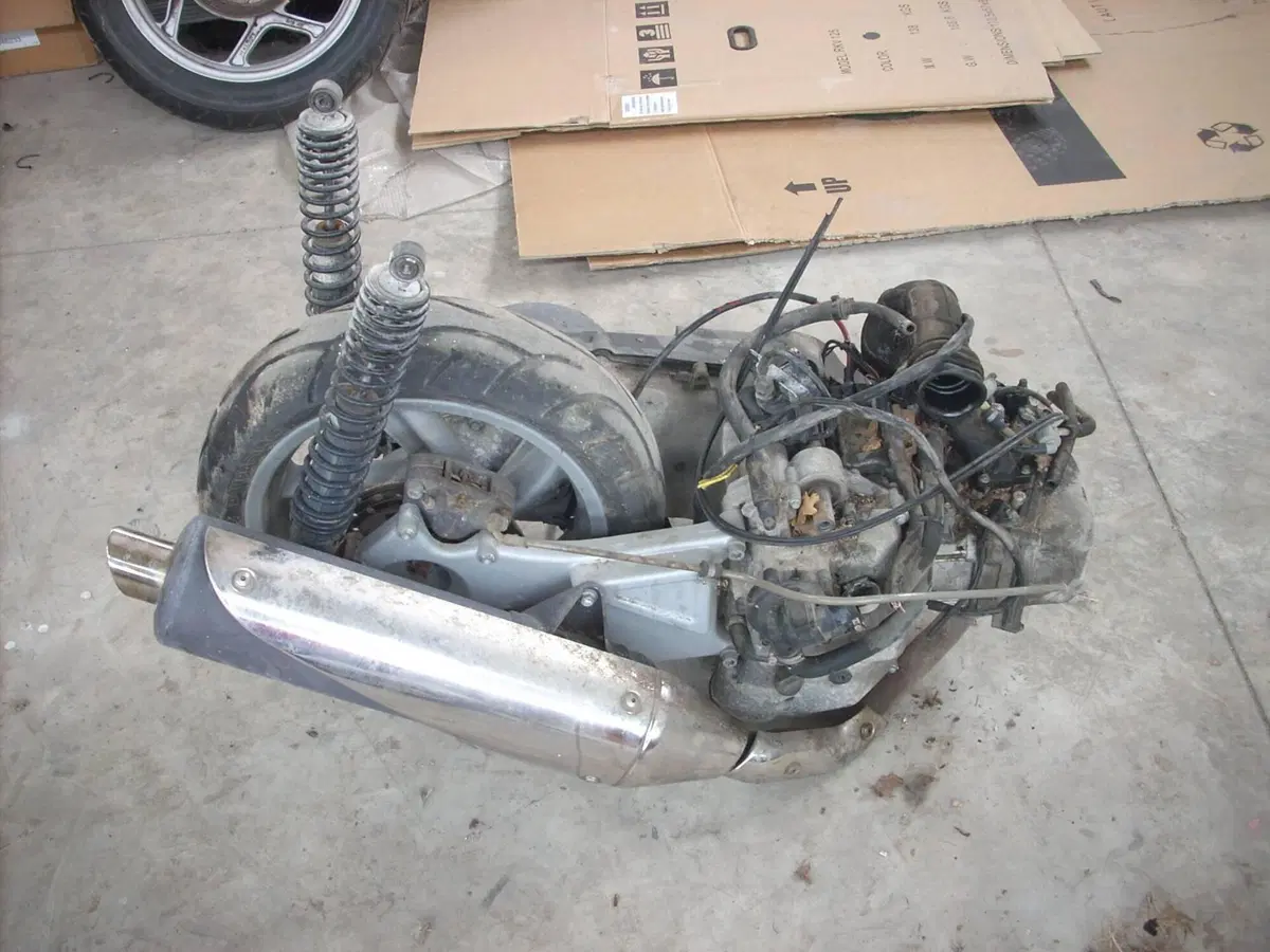 Ricambi Usati Aprilia Atlantic 500 Originali (12)