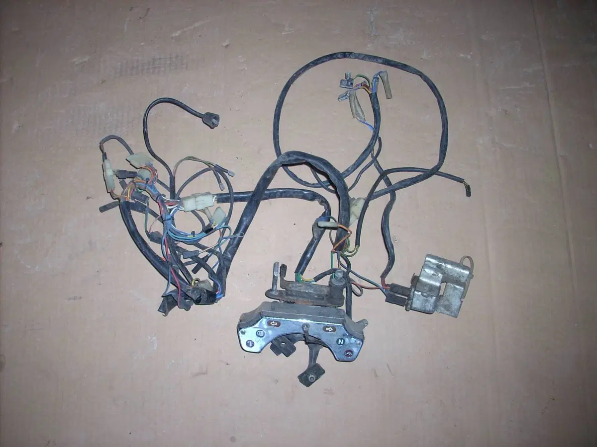 Ricambi Usati Aprilia Classic 50 Originali Control (12)