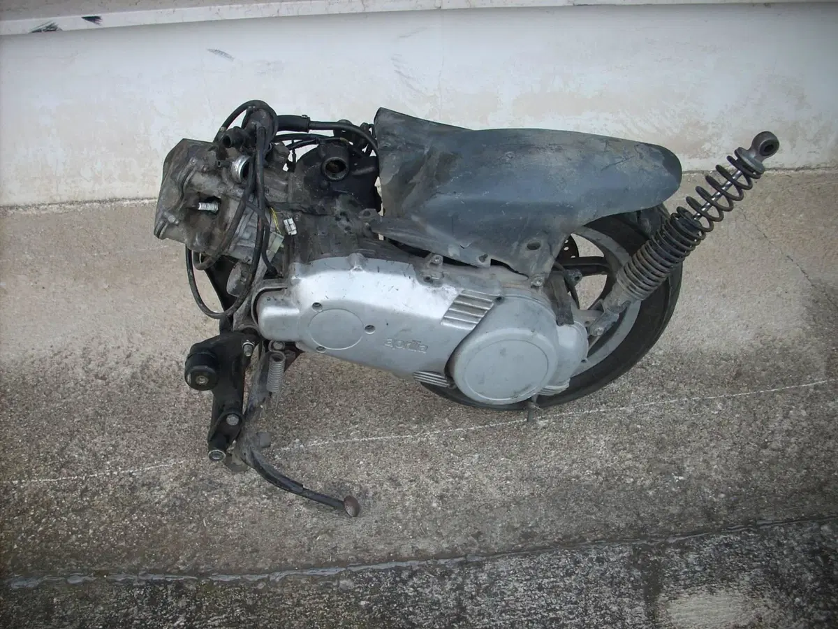 Ricambi Usati Aprilia Leonardo 125 Originali (9)