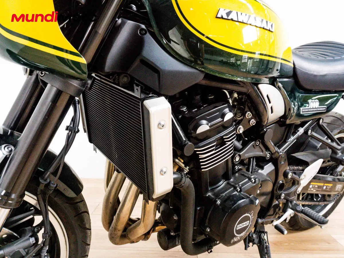 Kawasaki Z 900 RS (2021) (9)