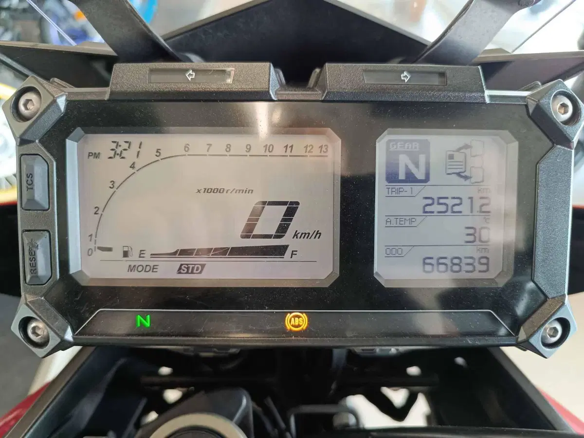 Yamaha Tracer 900 ABS (2015 - 16) (5)