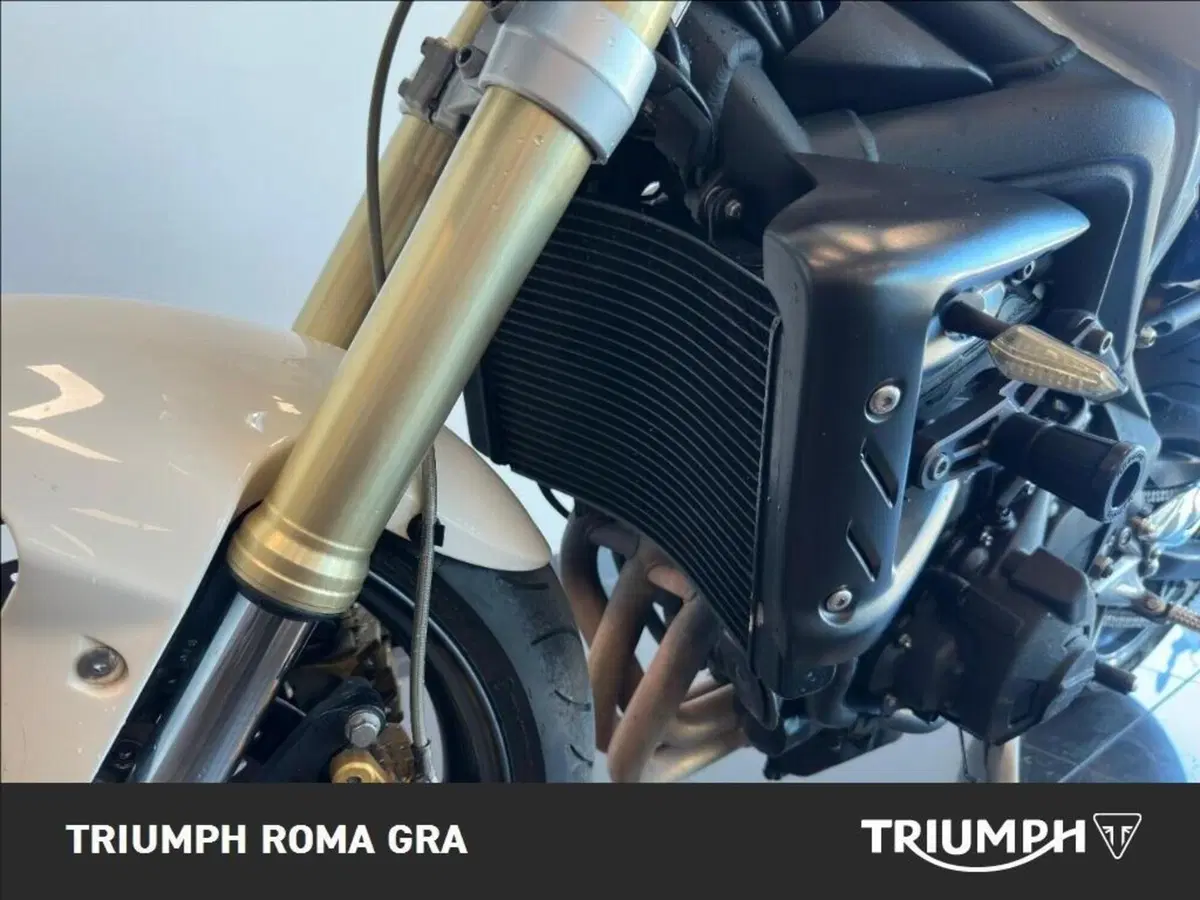Triumph Street Triple (2007 - 12) (17)