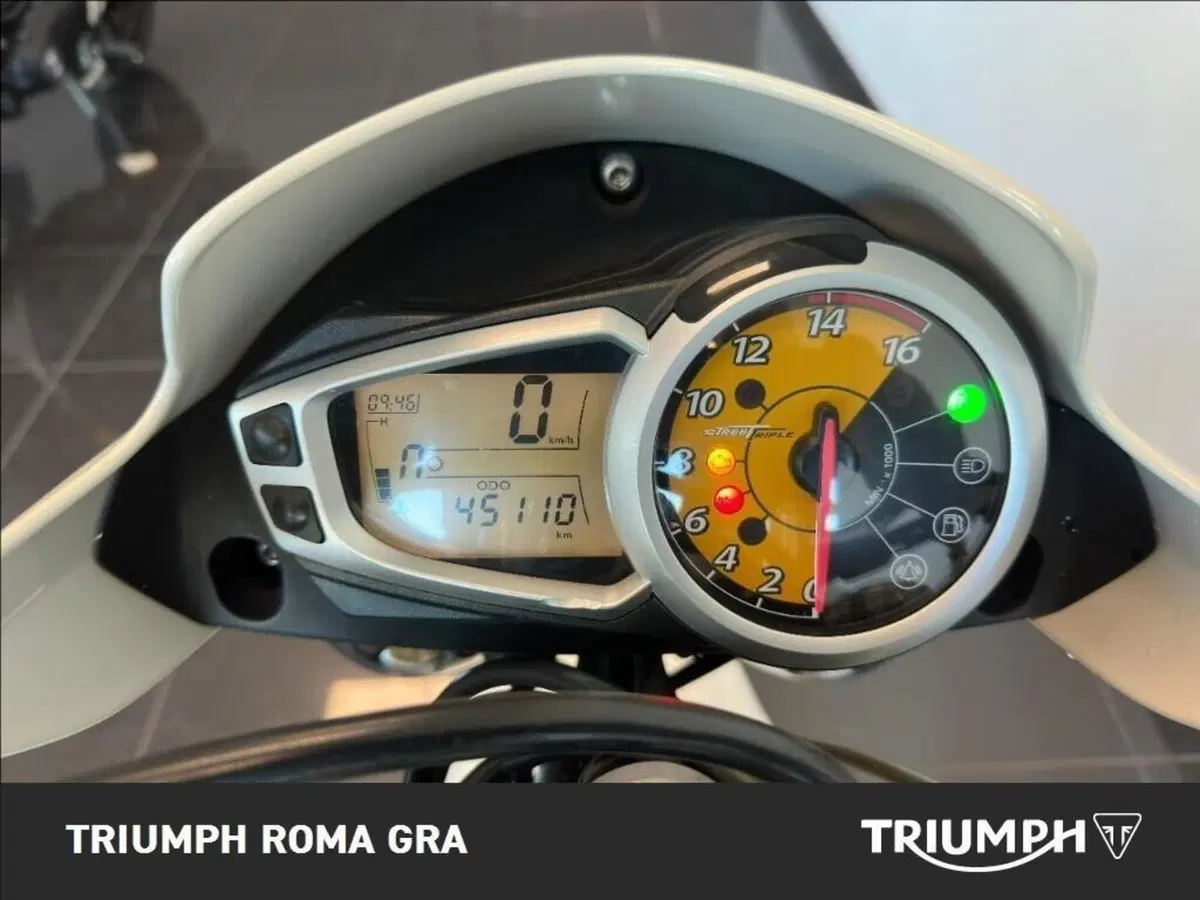 Triumph Street Triple (2007 - 12) (4)
