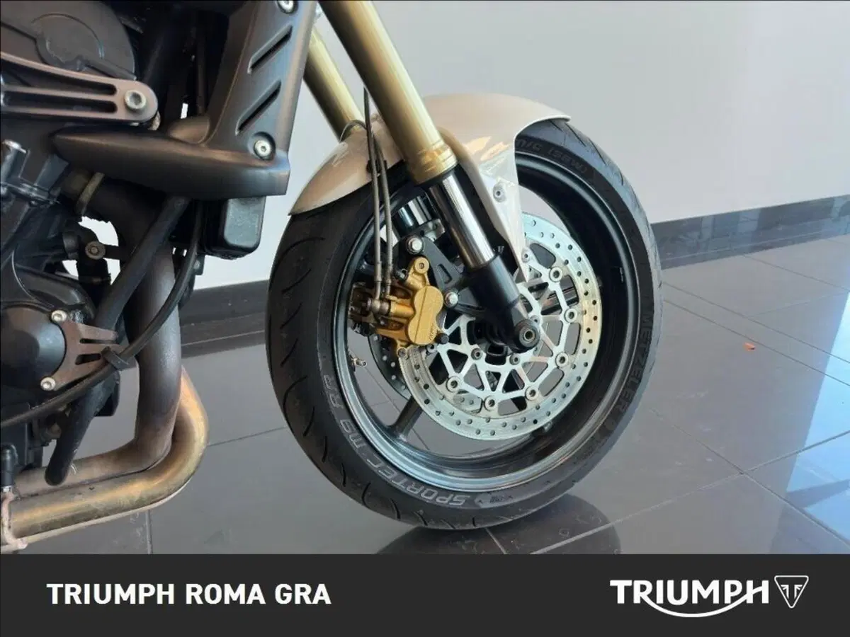Triumph Street Triple (2007 - 12) (8)