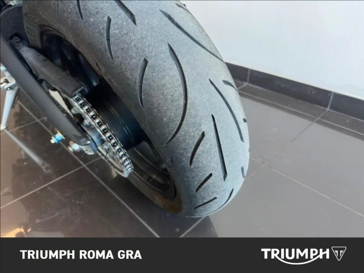 Triumph Street Triple (2007 - 12) (20)