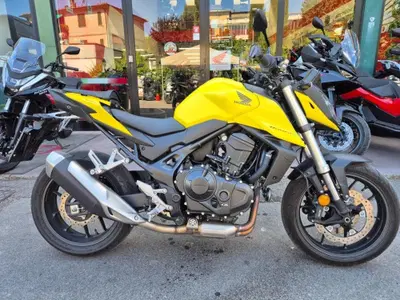 Honda CB 750 Hornet (2023 - 24) usata