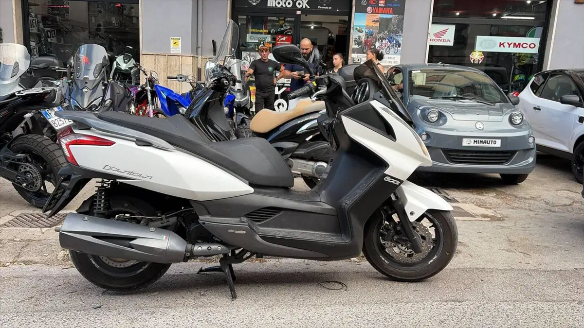 Kymco Downtown 300i (2009 - 17) (4)