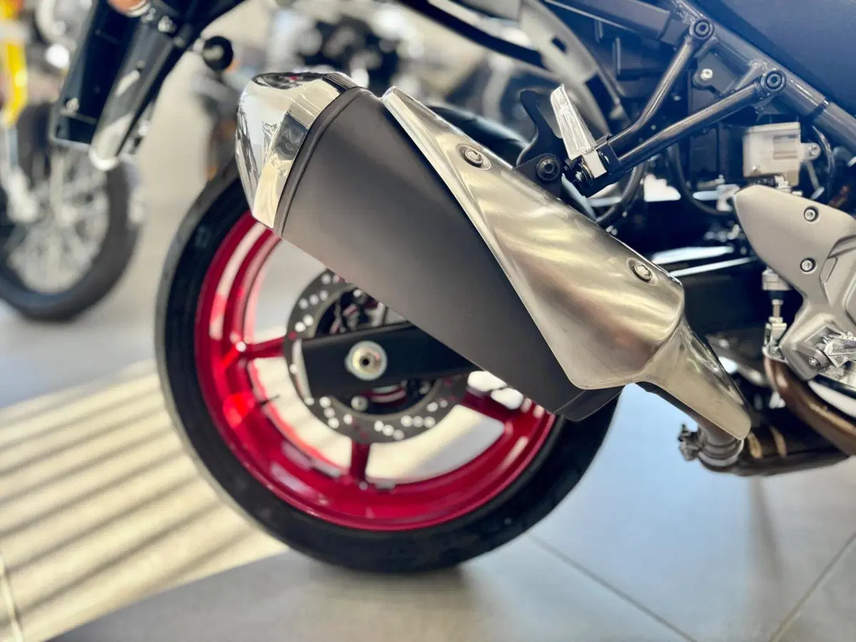 Suzuki SV650 (2021 - 24) (9)
