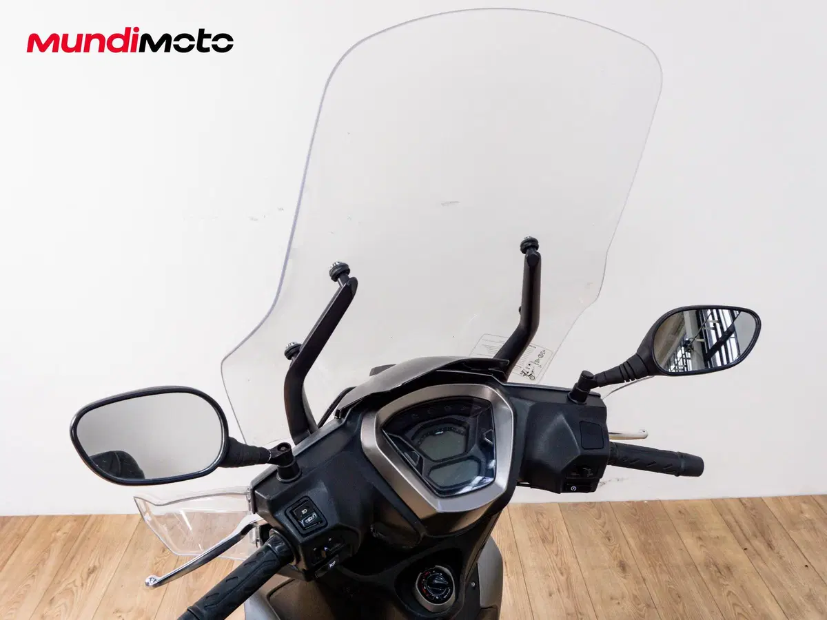 Kymco Agility 300 + (2020) (11)