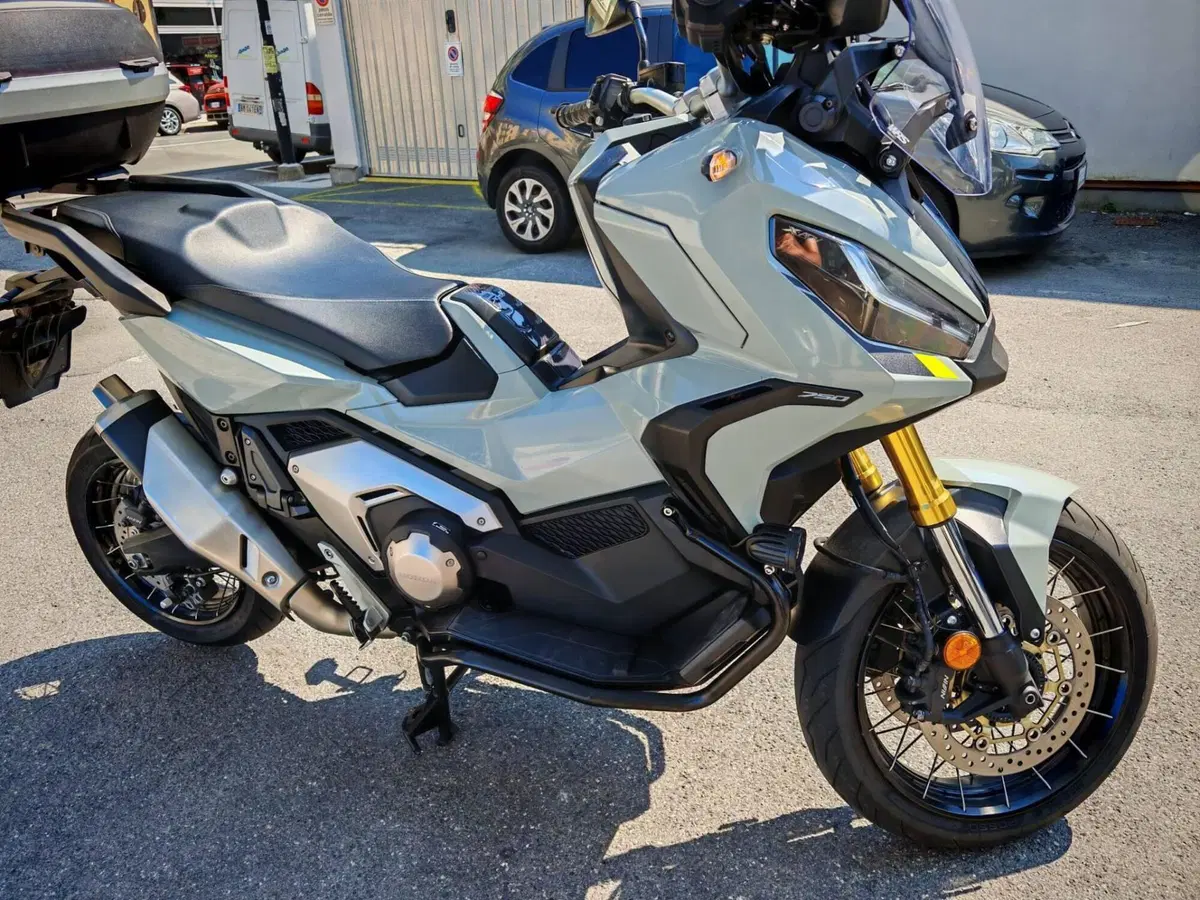 Honda X-ADV 750 DCT (2021 - 24) (2)