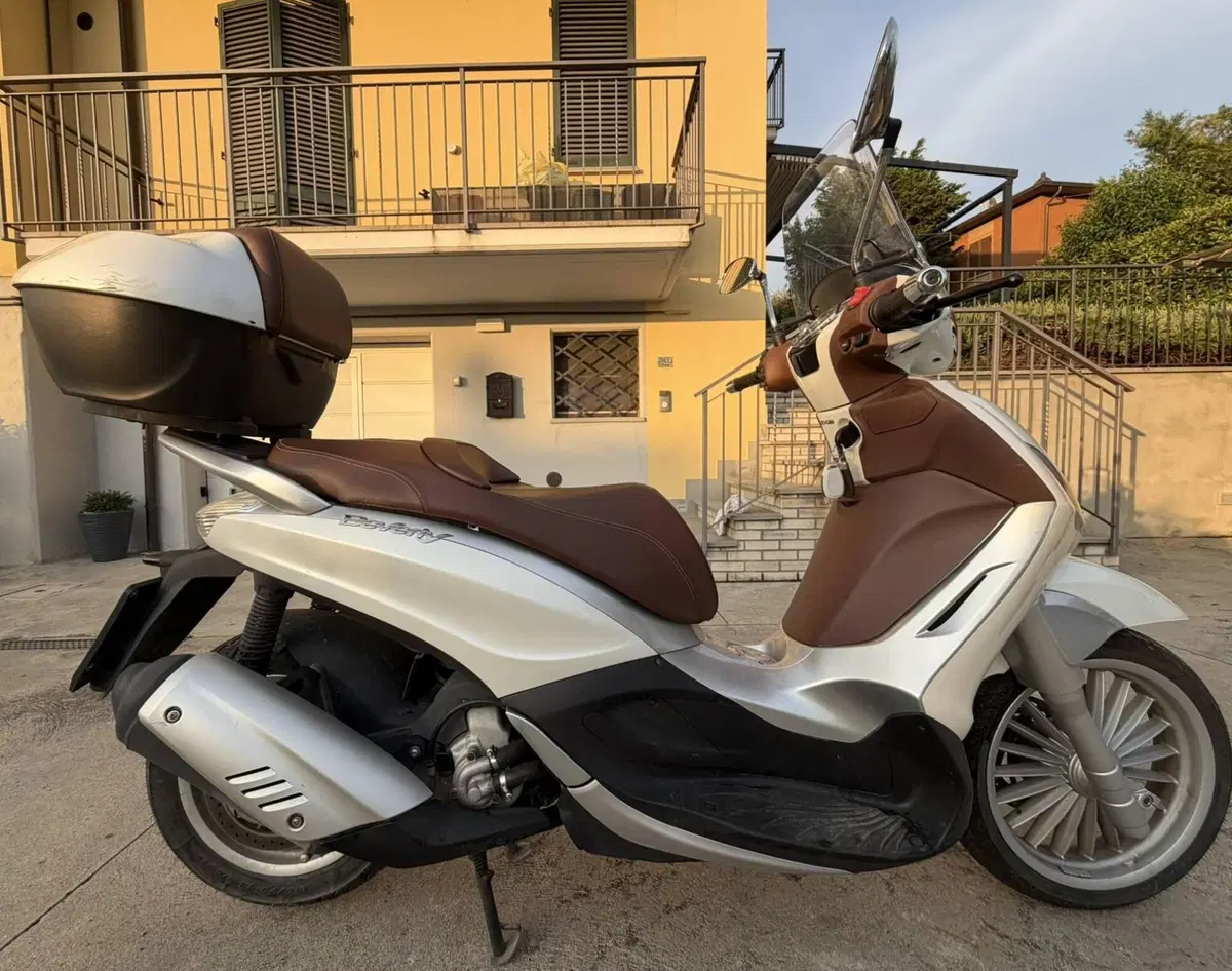 Piaggio Beverly 300 i.e. (2010 - 16) (3)
