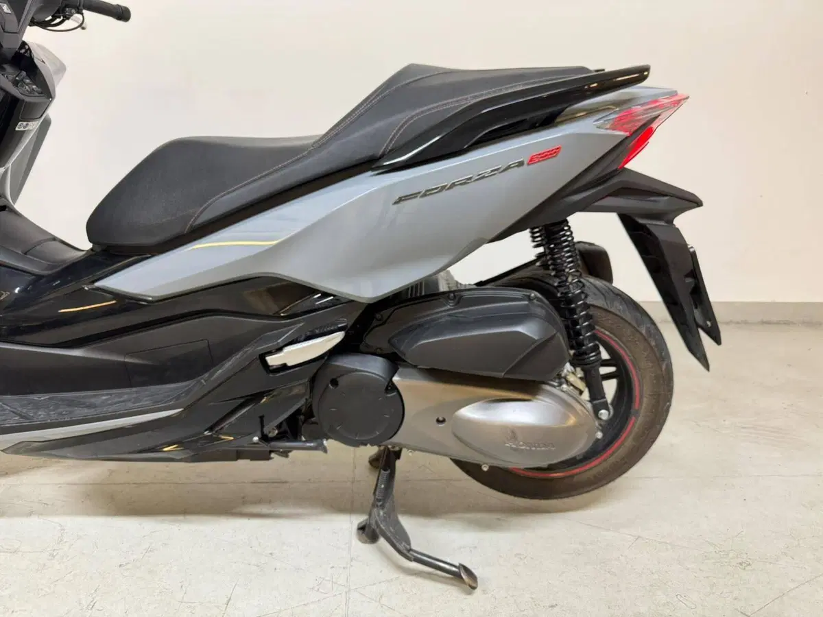 Honda Forza 300 ABS (2018 - 20) (14)