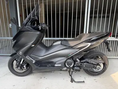 Yamaha T-Max 560 (2022 - 24) usata