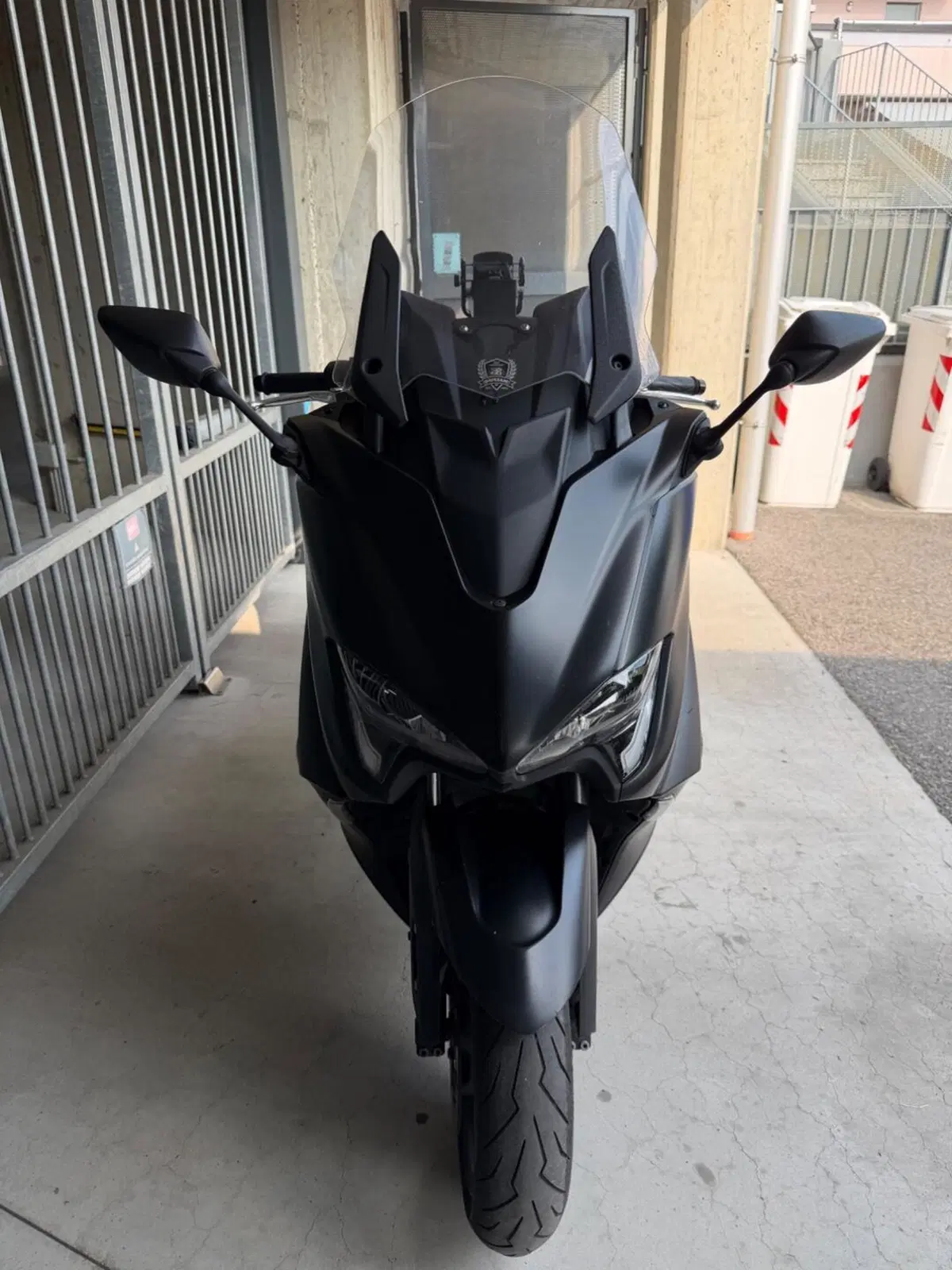 Yamaha T-Max 560 (2022 - 24) (3)