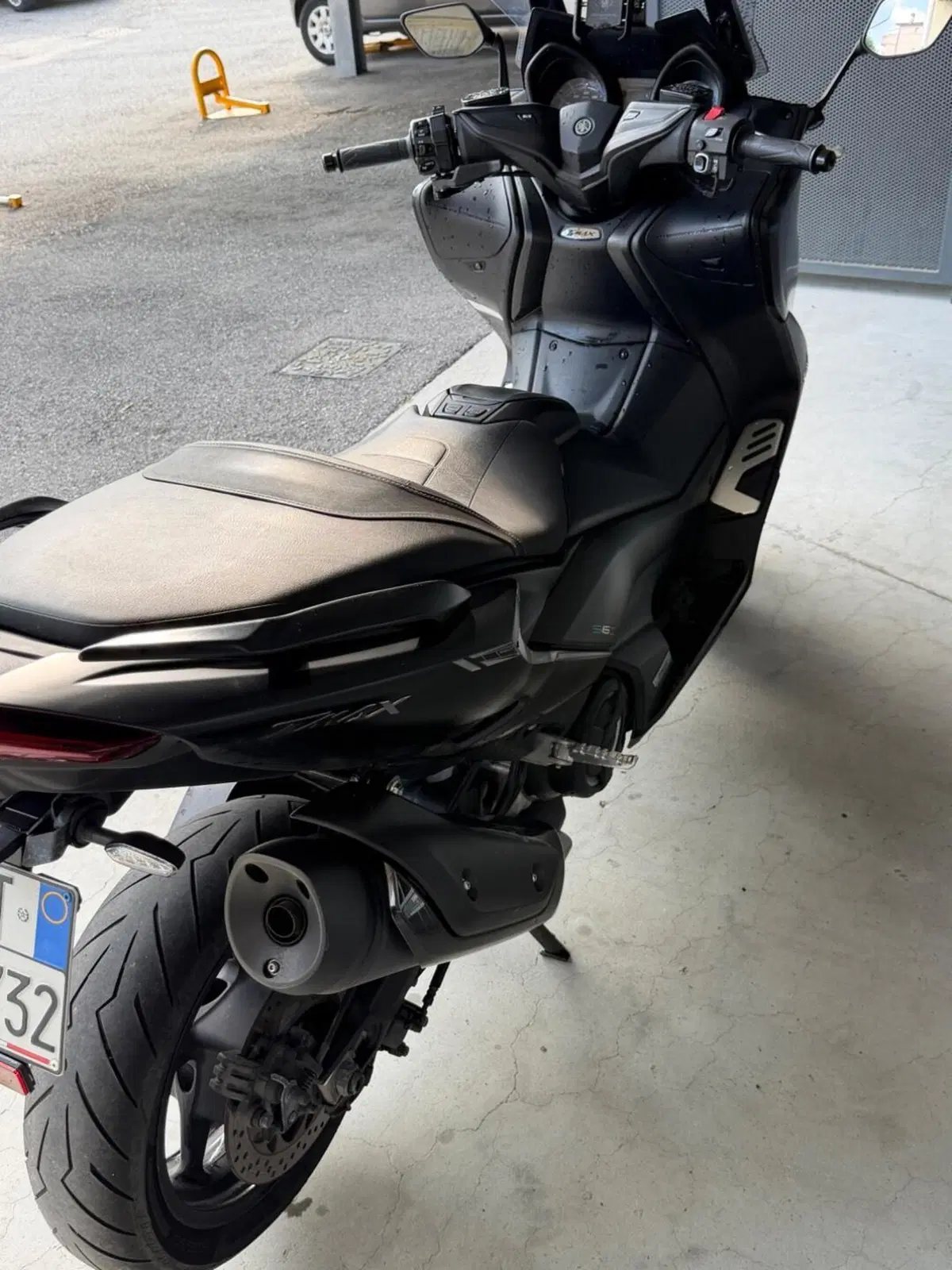 Yamaha T-Max 560 (2022 - 24) (7)