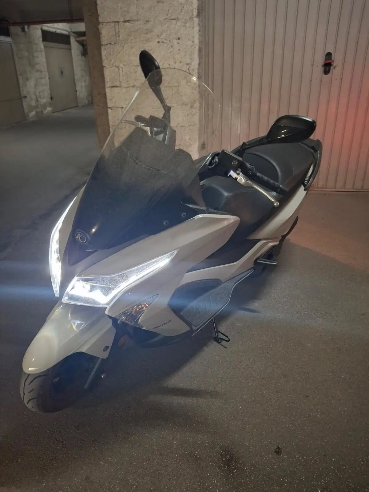 Kymco X-Town 300i (2021 - 24) (2)