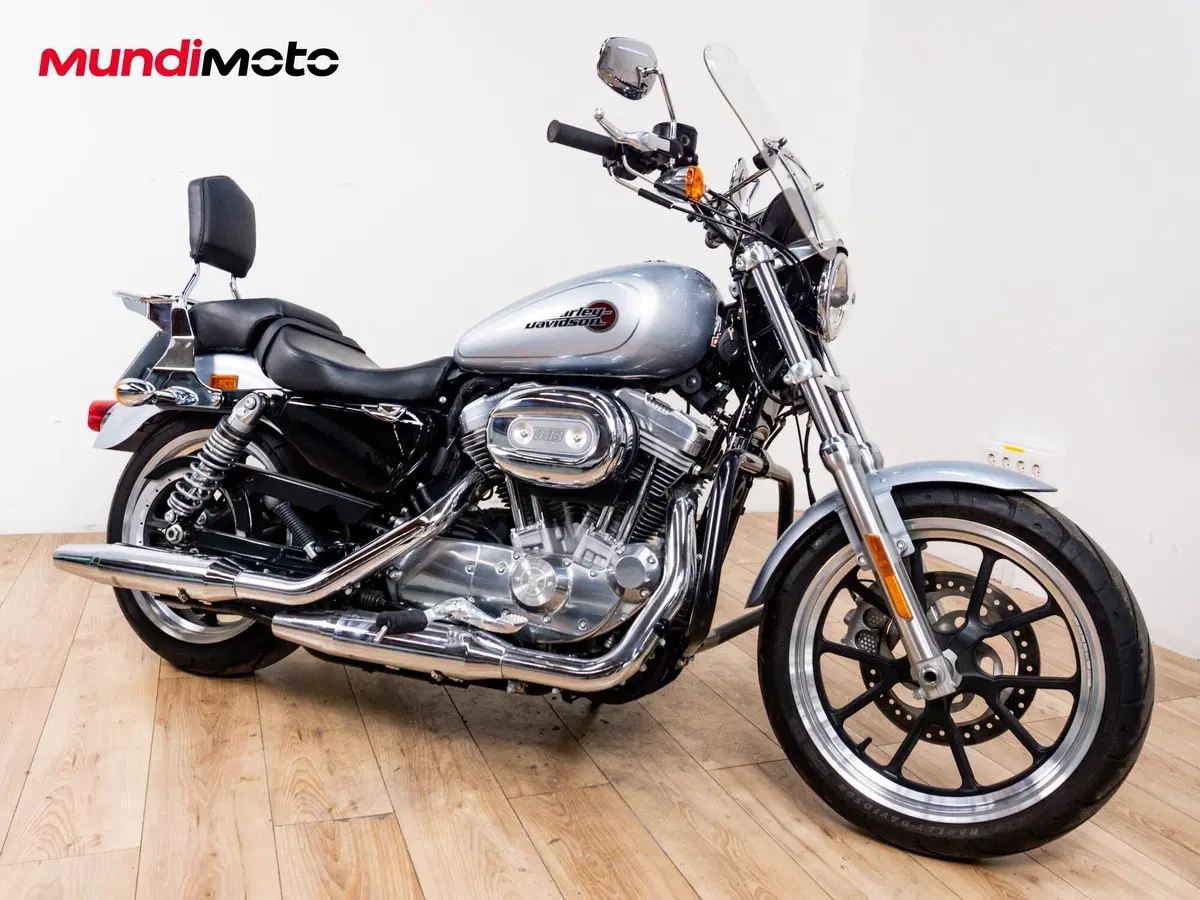 Harley-Davidson 883 Standard (2001 - 05) - XL 883 (2)