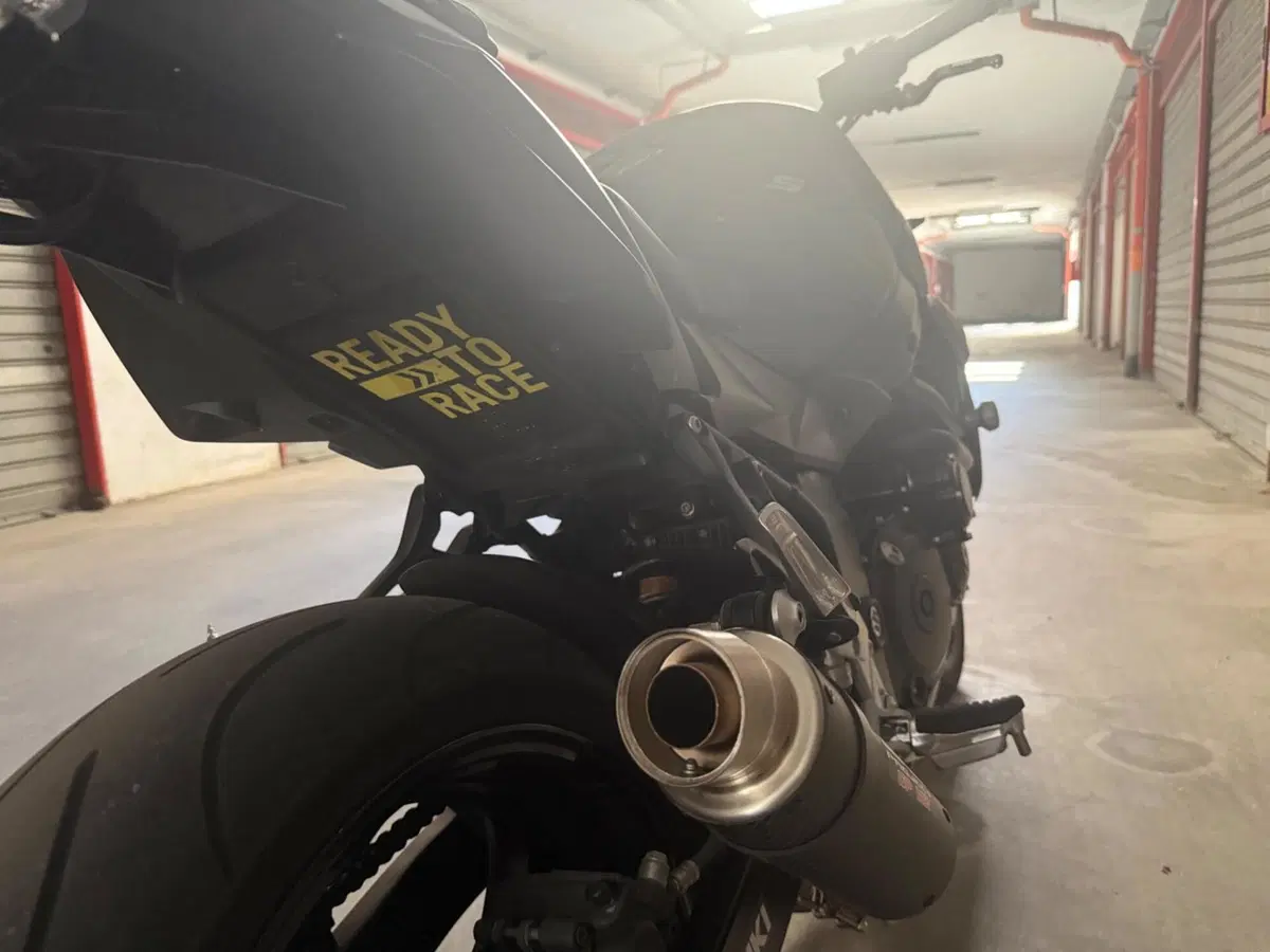 Suzuki GSR 750 Z SP ABS (2015 - 16) (10)