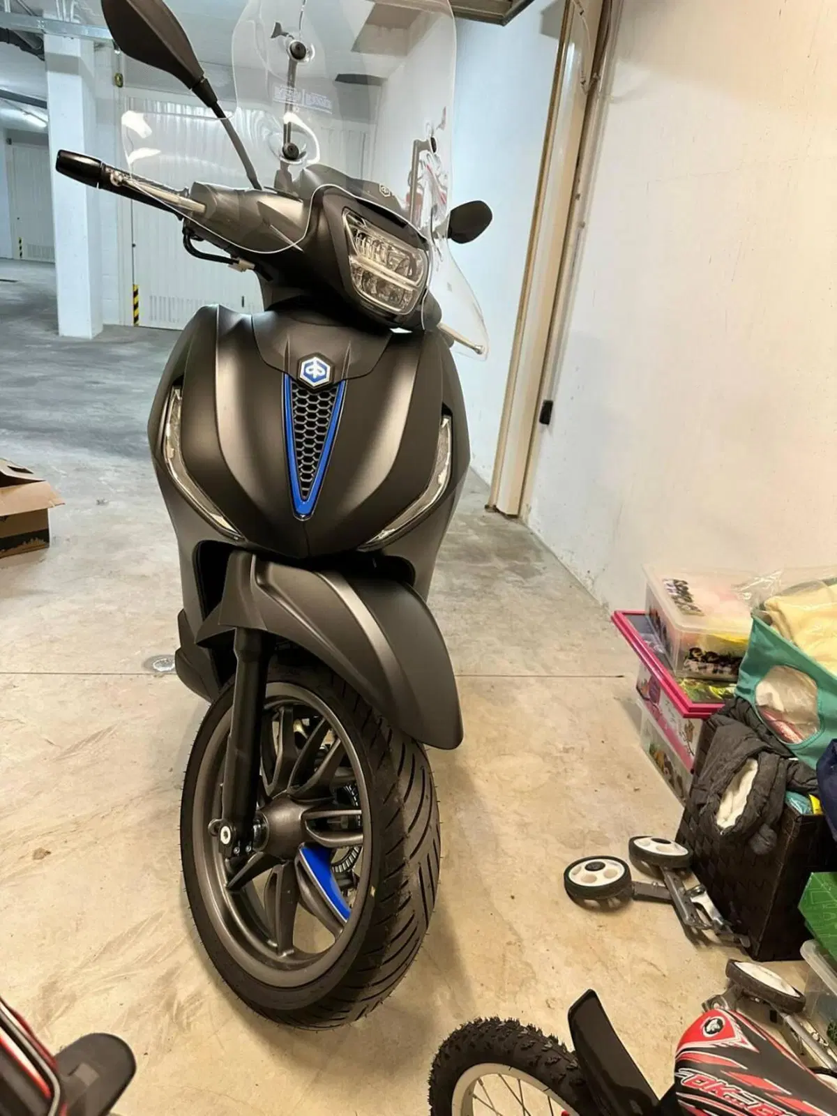 Piaggio Beverly 310 S (2025 - 26) (2)