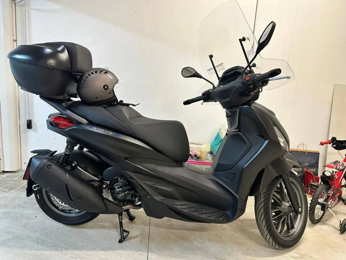 Piaggio Beverly 310 S (2025 - 26) (3)