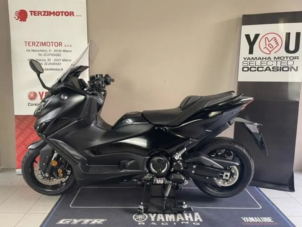 Yamaha T-Max 560 Tech Max (2022 - 24)