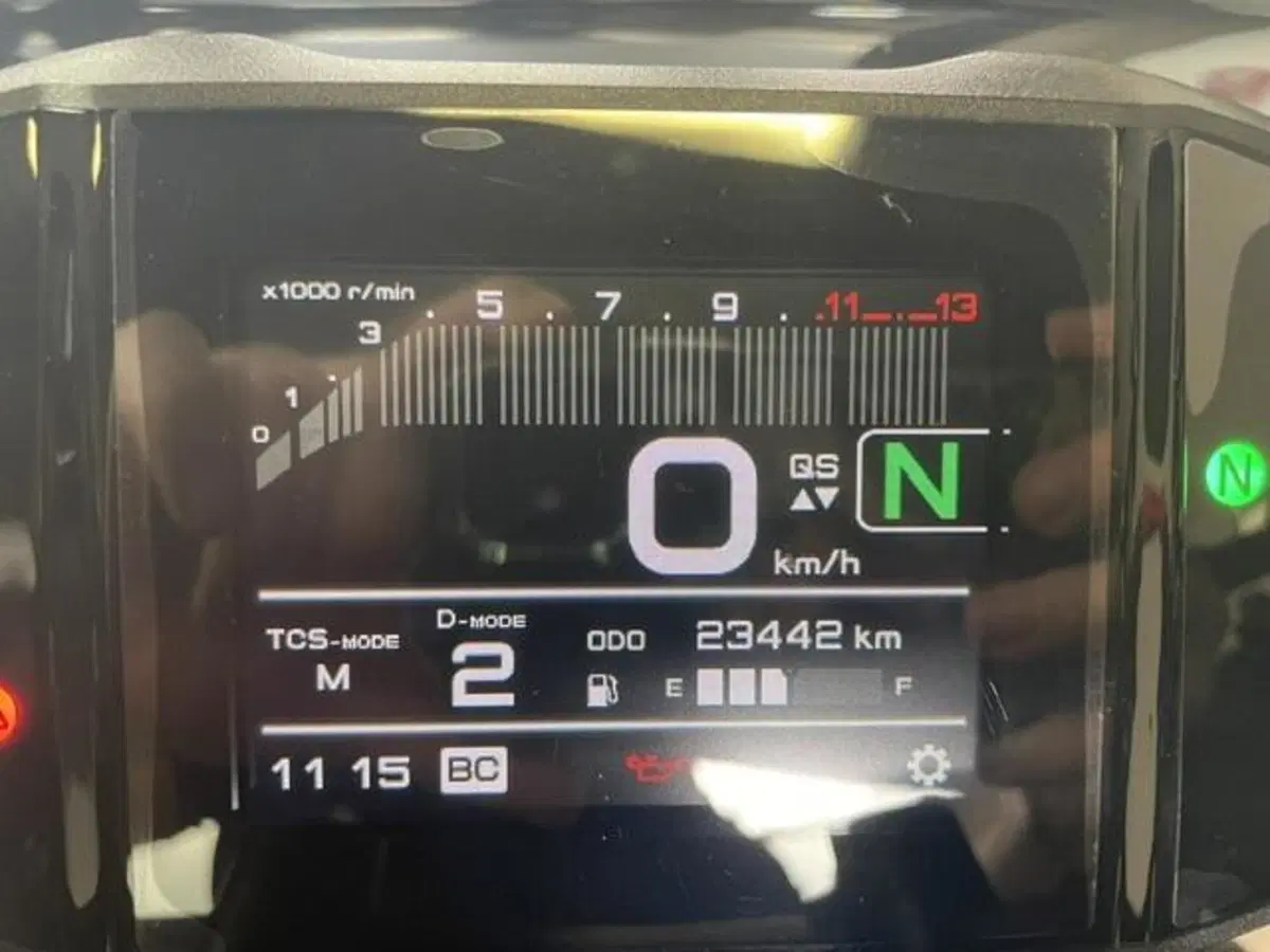 Yamaha MT-09 SP (2021 - 23) (5)