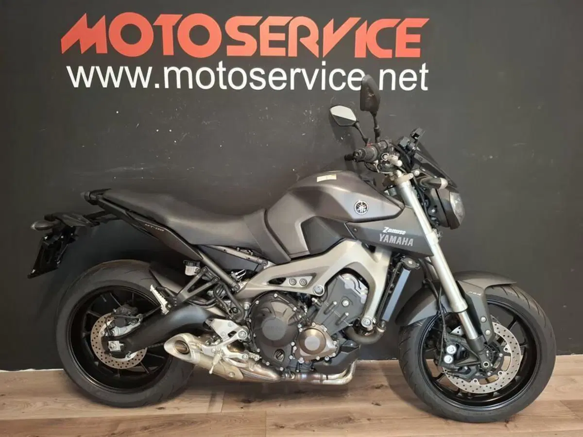 Yamaha MT-09 (2013 - 15) (4)