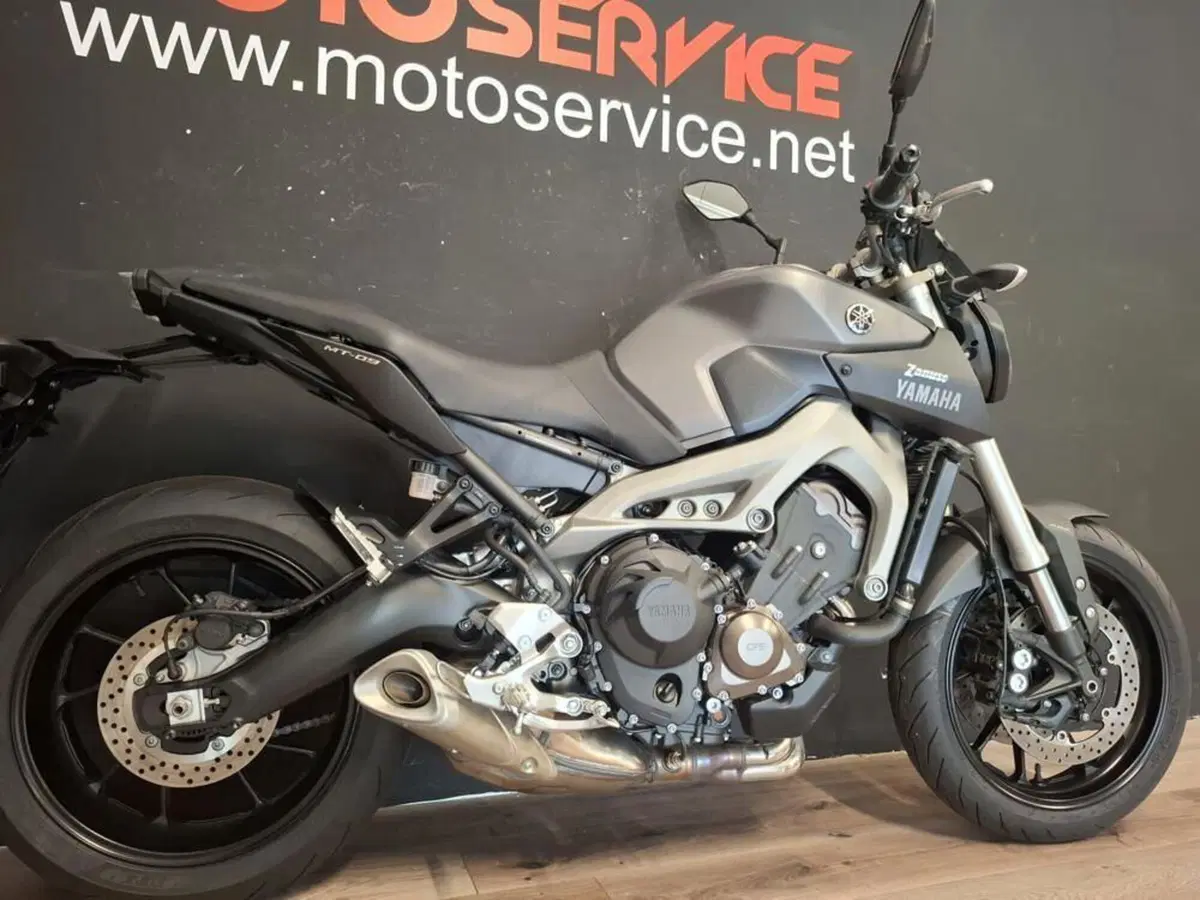 Yamaha MT-09 (2013 - 15) (6)
