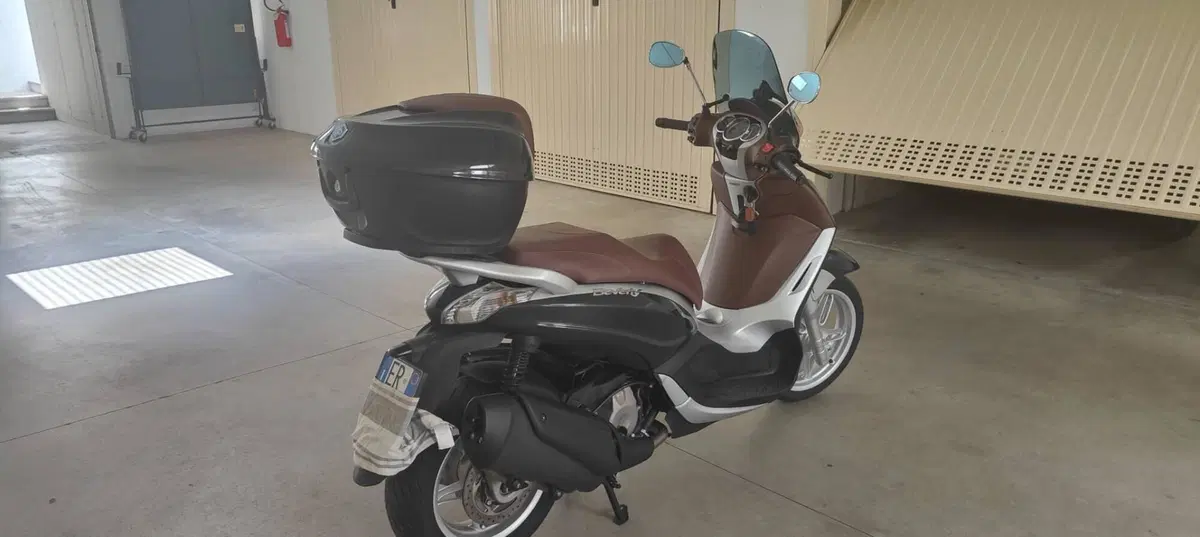 Piaggio Beverly 350 ABS (2016 - 20) (3)