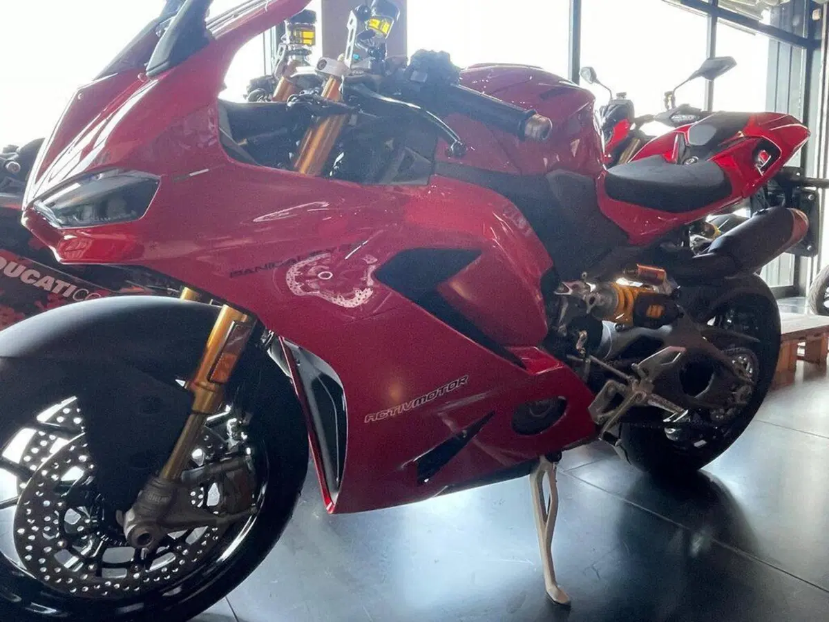 Ducati Panigale V2 S (2025 - 26) (3)