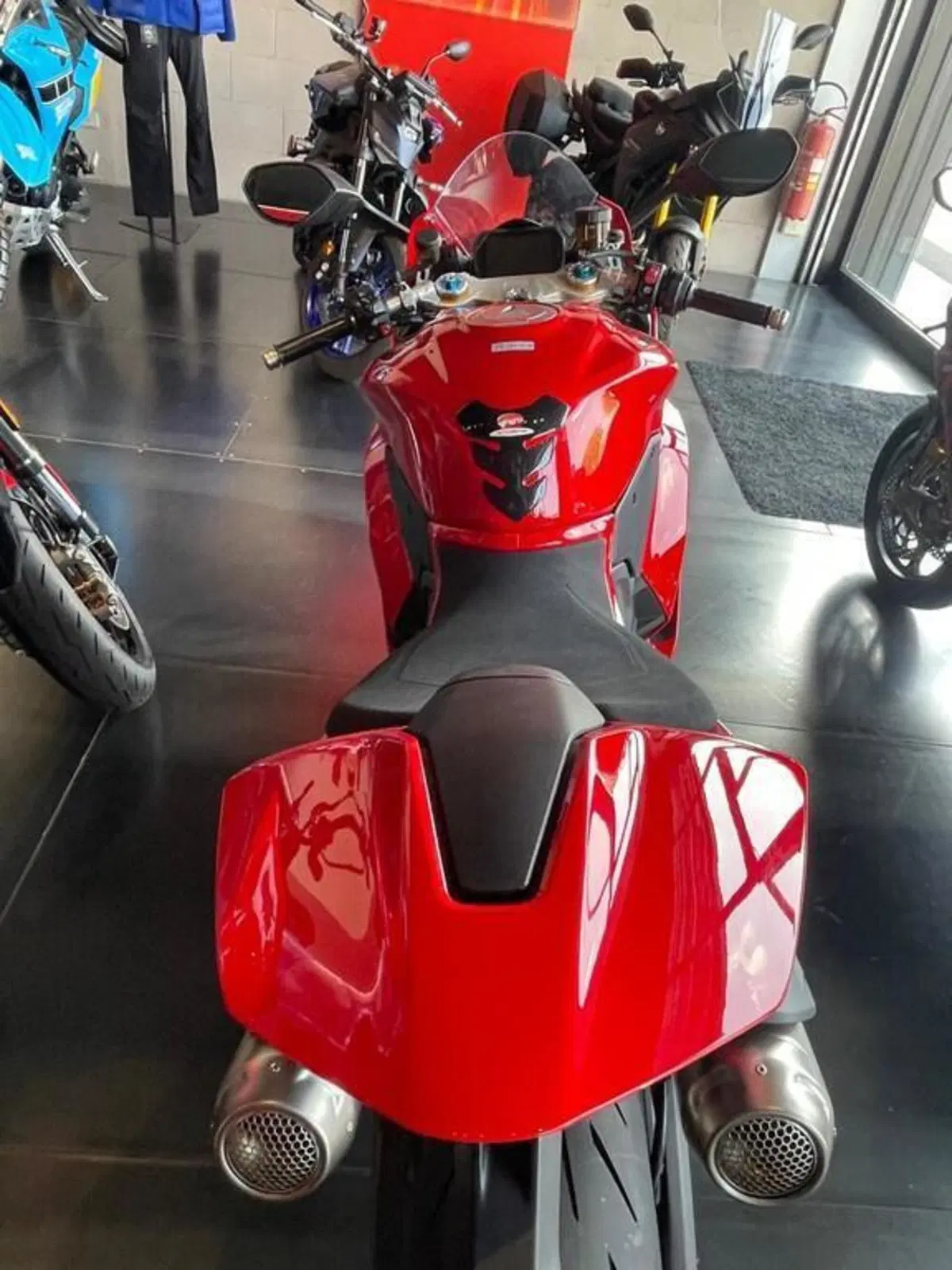 Ducati Panigale V2 S (2025 - 26) (4)