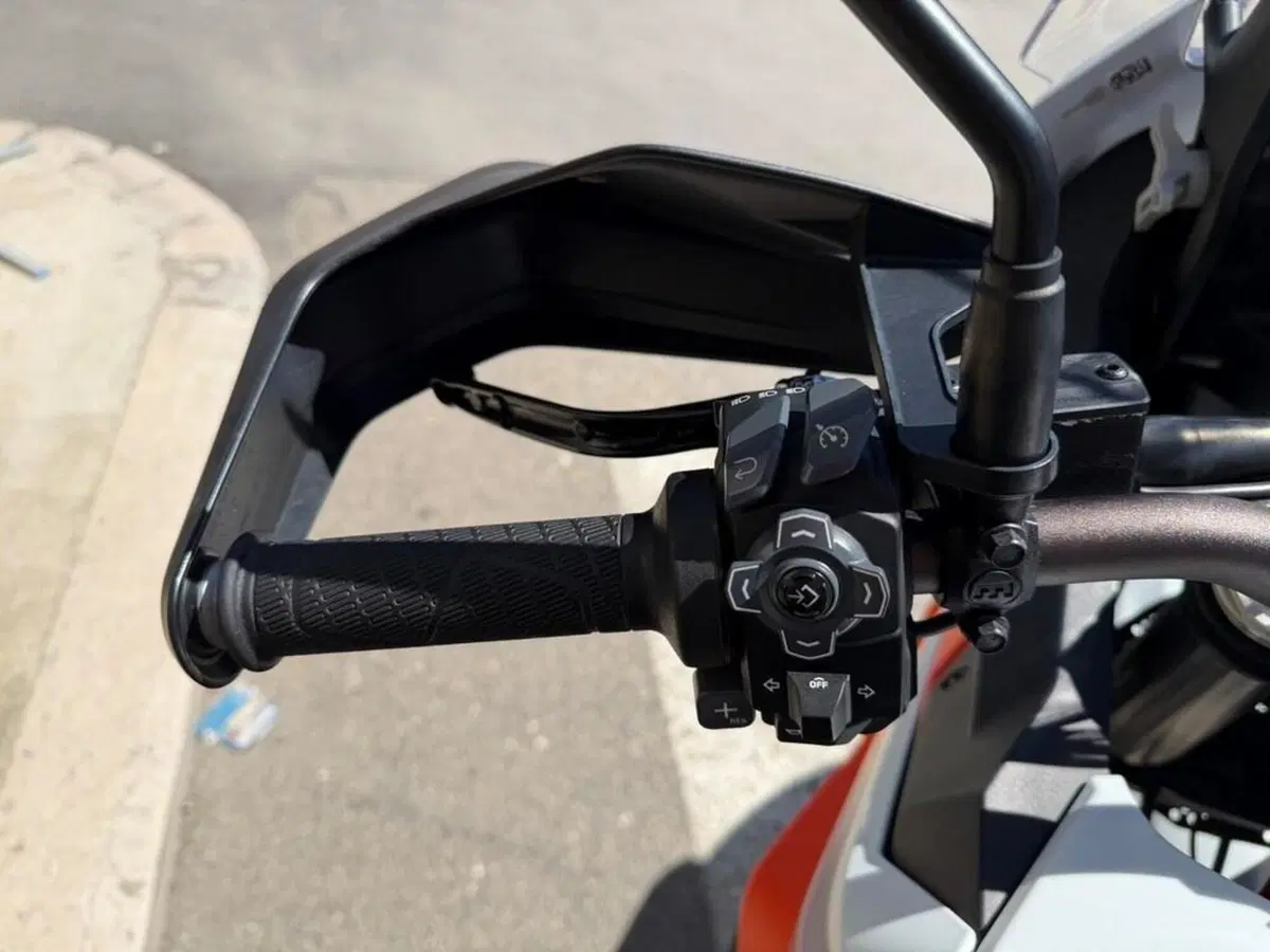 KTM 1290 Super Adventure R (2022 - 25) (9)