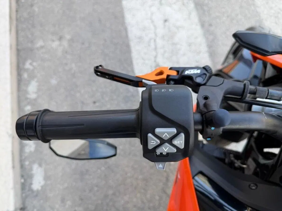 KTM 790 Duke L (2023 - 24) (13)