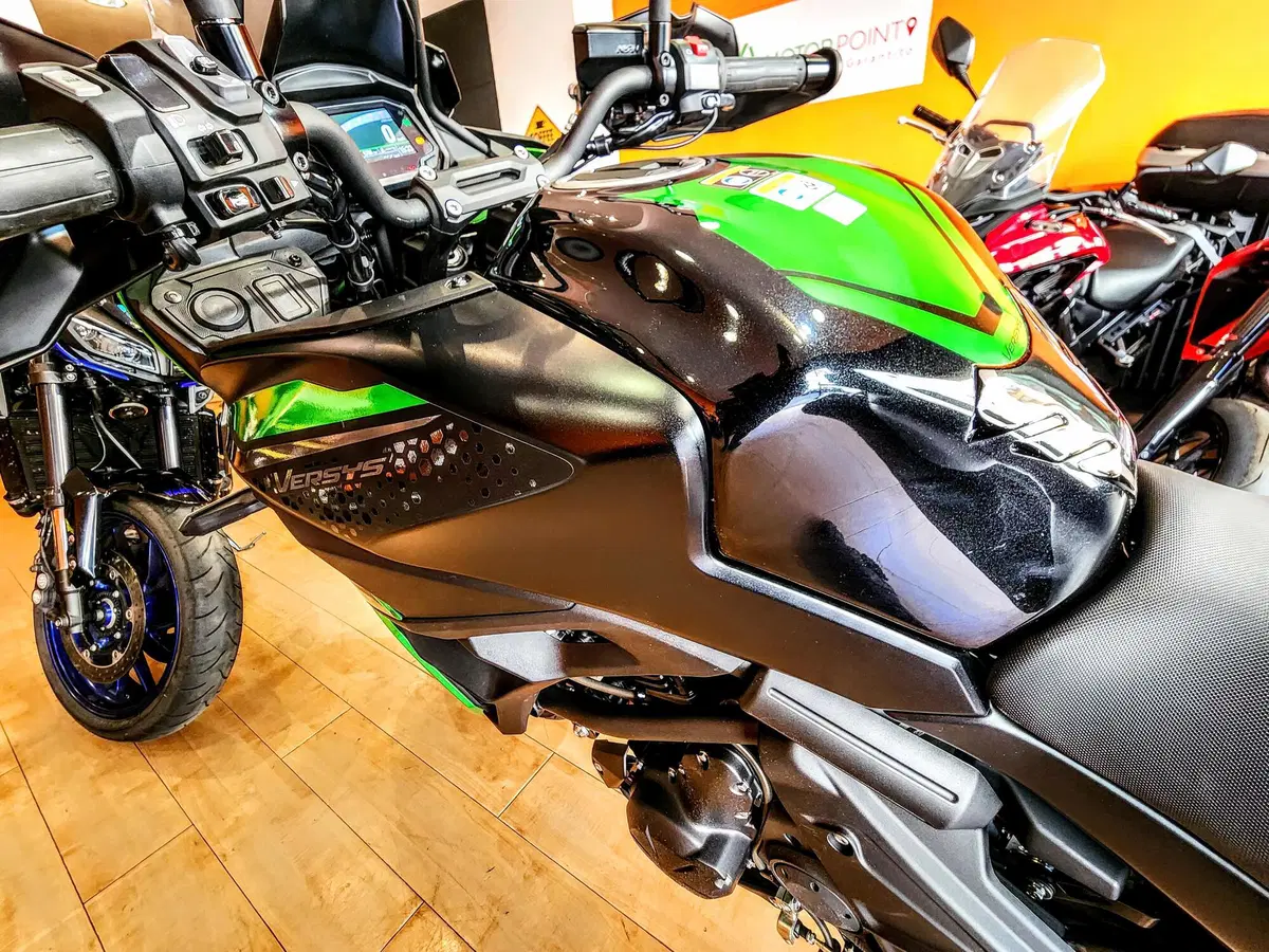Kawasaki Versys 650 Tourer (2022 - 24) (13)