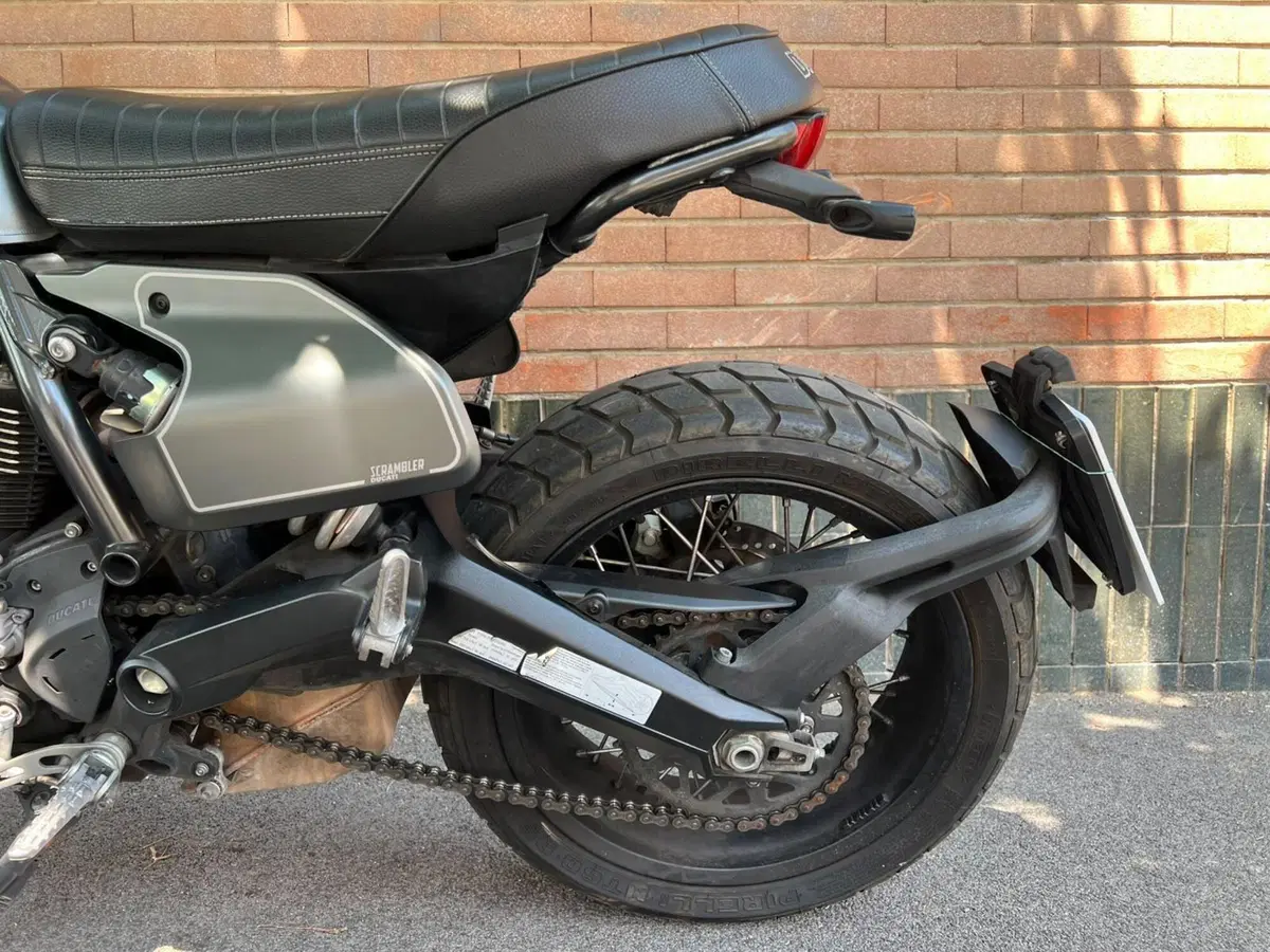 Ducati Scrambler 800 Night Shift (2021 - 22) (3)