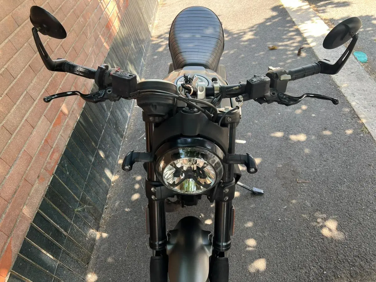Ducati Scrambler 800 Night Shift (2021 - 22) (6)