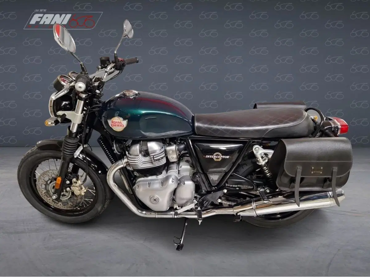 Royal Enfield Interceptor 650 (2021 - 26) (2)