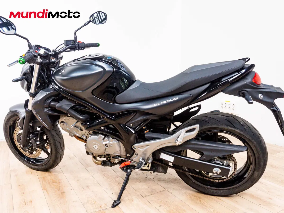 Suzuki Gladius 650 SFV ABS (2009 - 15) (7)