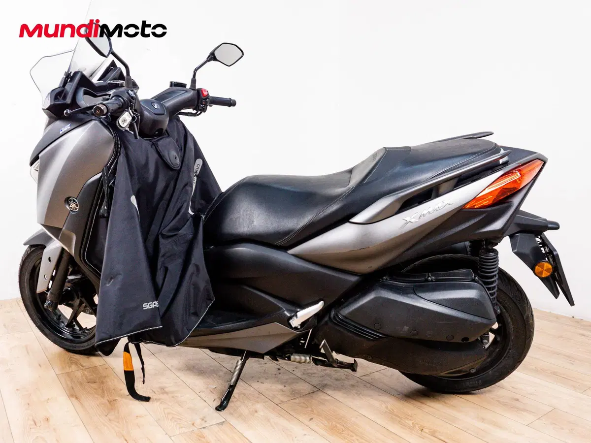 Yamaha X-Max 300 ABS (2017 - 20) (6)