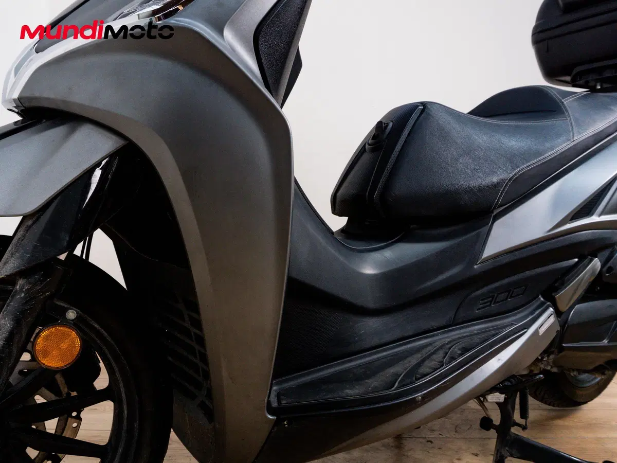 Kymco Agility 300 + (2020) (9)